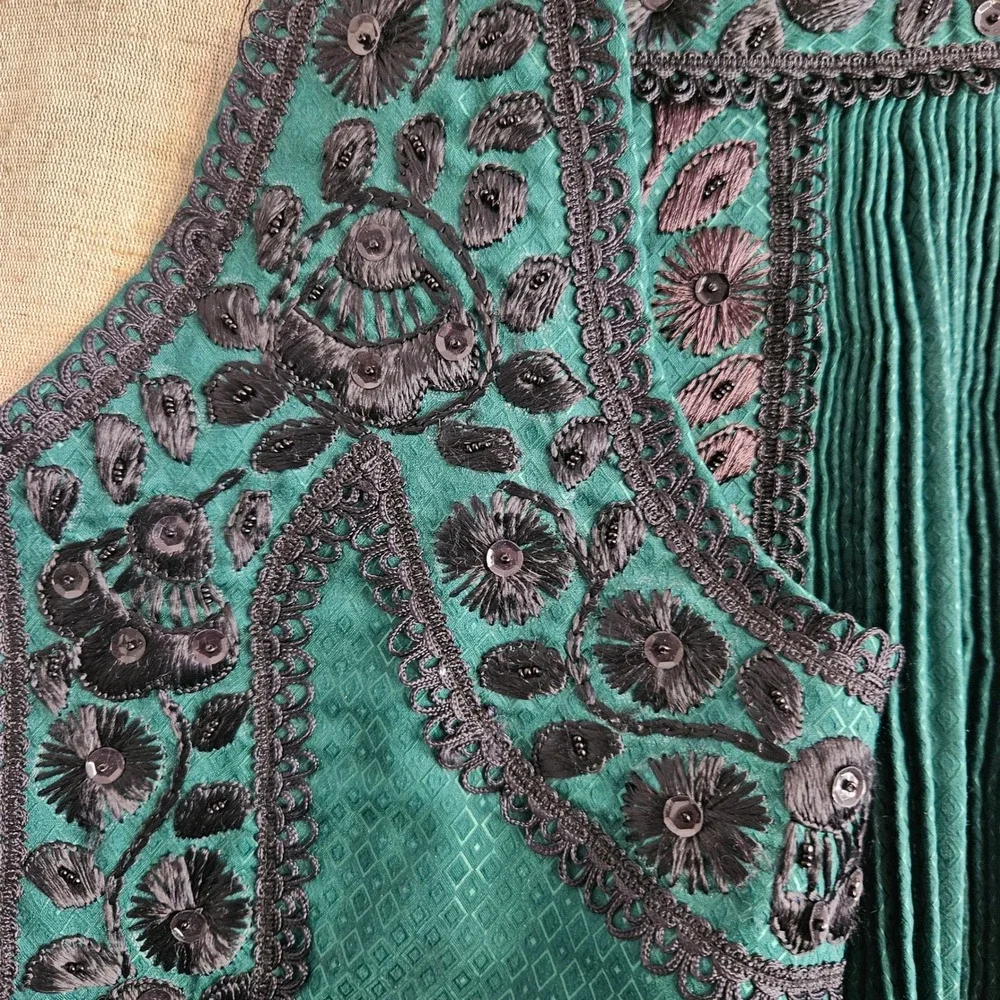 Vtg Kalotaszeg Transylvania‎ Embroidered Sequin Vest Pleated Wrap Skirt Apron